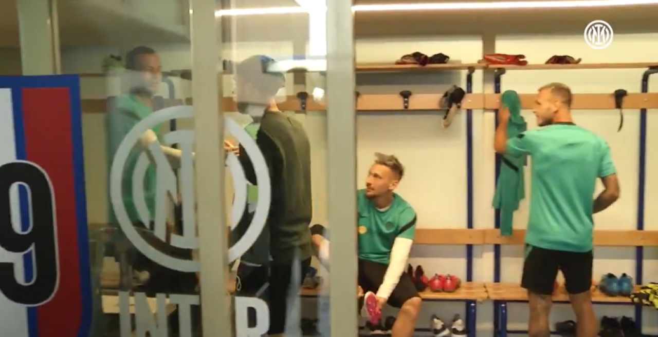 Prima apariție publică a lui Eriksen după șocul de la Euro 2020! Atacantul s-a întâlnit cu colegii de la Inter_7