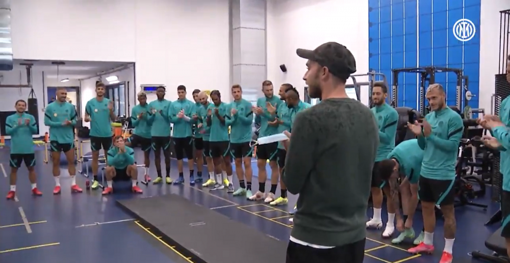 Prima apariție publică a lui Eriksen după șocul de la Euro 2020! Atacantul s-a întâlnit cu colegii de la Inter_8
