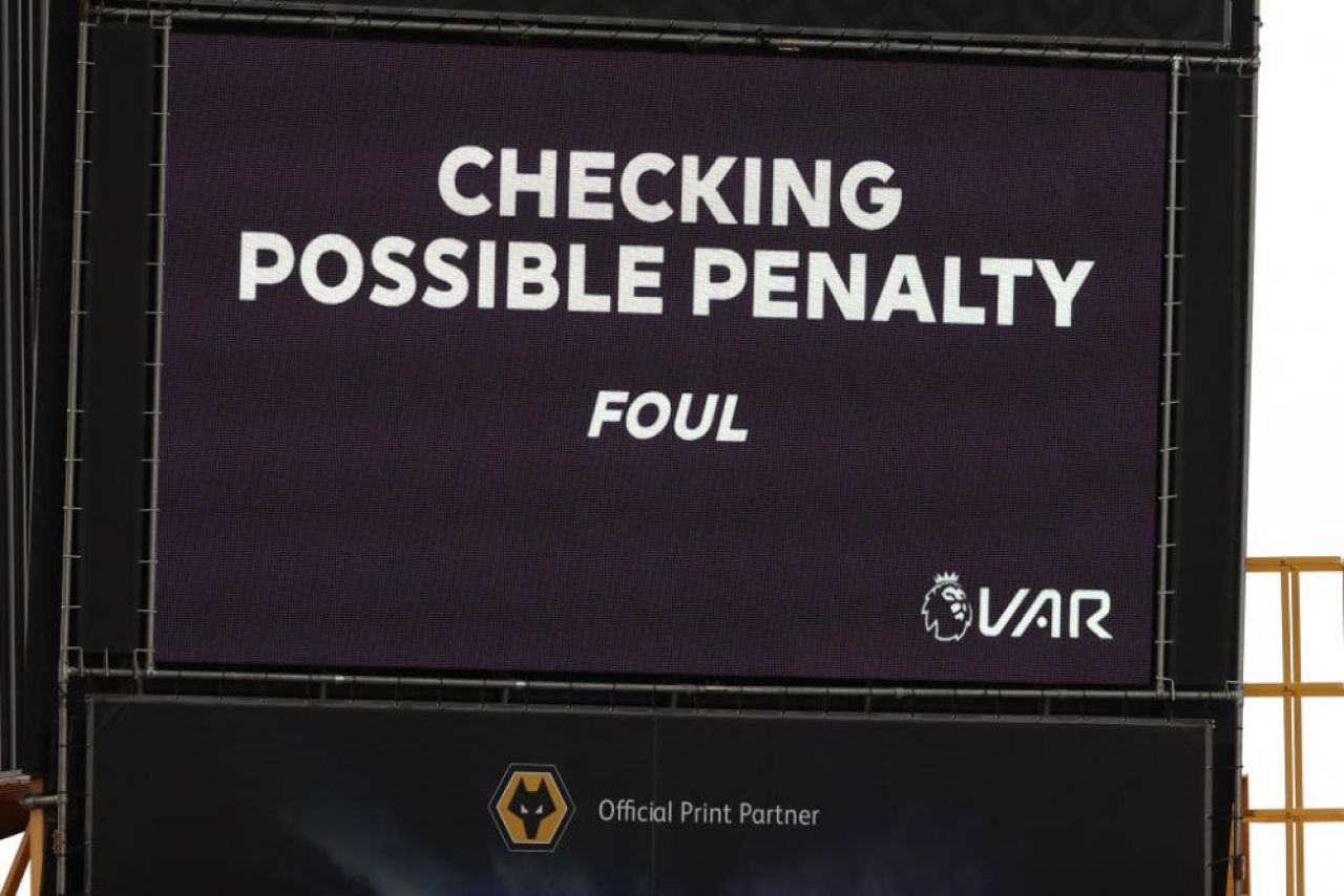 Premier League, gata de noi schimbări ale VAR-ului! Ce reglementări pregătesc englezii_8