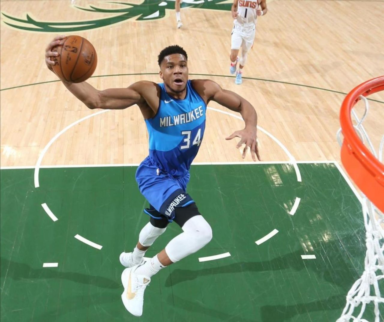 Frații Antetokounmpo au dus trofeul NBA pe Acropole! Ei s-au întors la Atena, după ce au devenit campioni cu Bucks_6