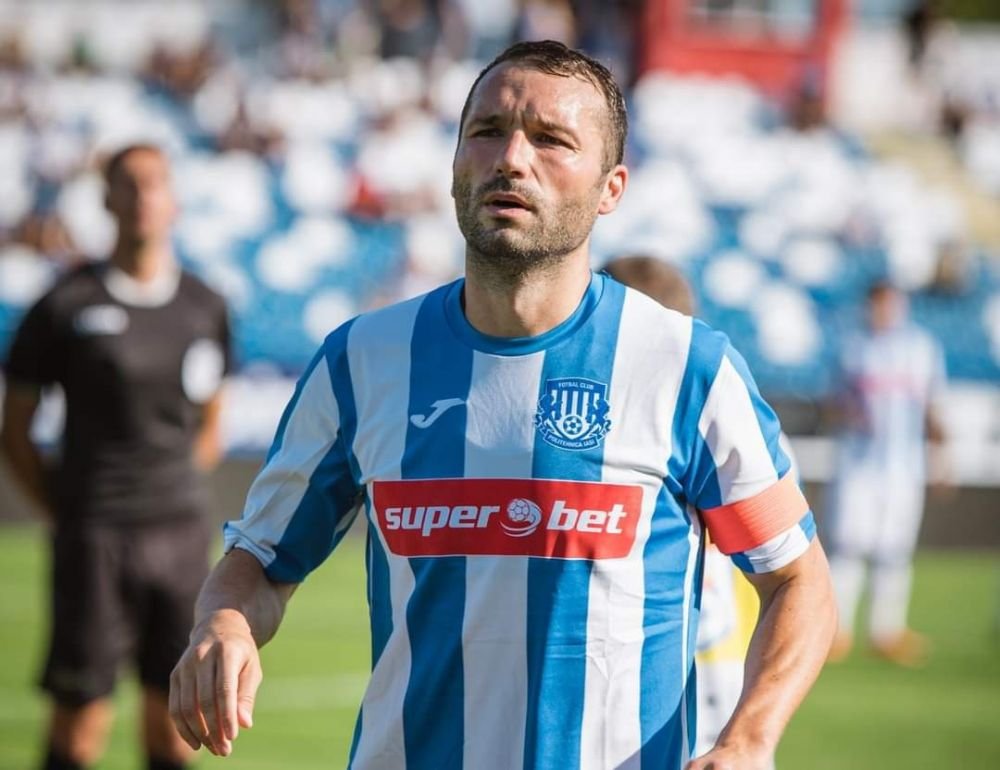 Are peste 400 de meciuri în Liga 1, dar a lăsat fotbalul pentru saloanele de înfrumusețare!_4
