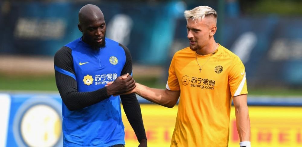 VIDEO | Ionuț Radu, la masă cu granzii lui Inter! Cu cine a mâncat portarul român_2