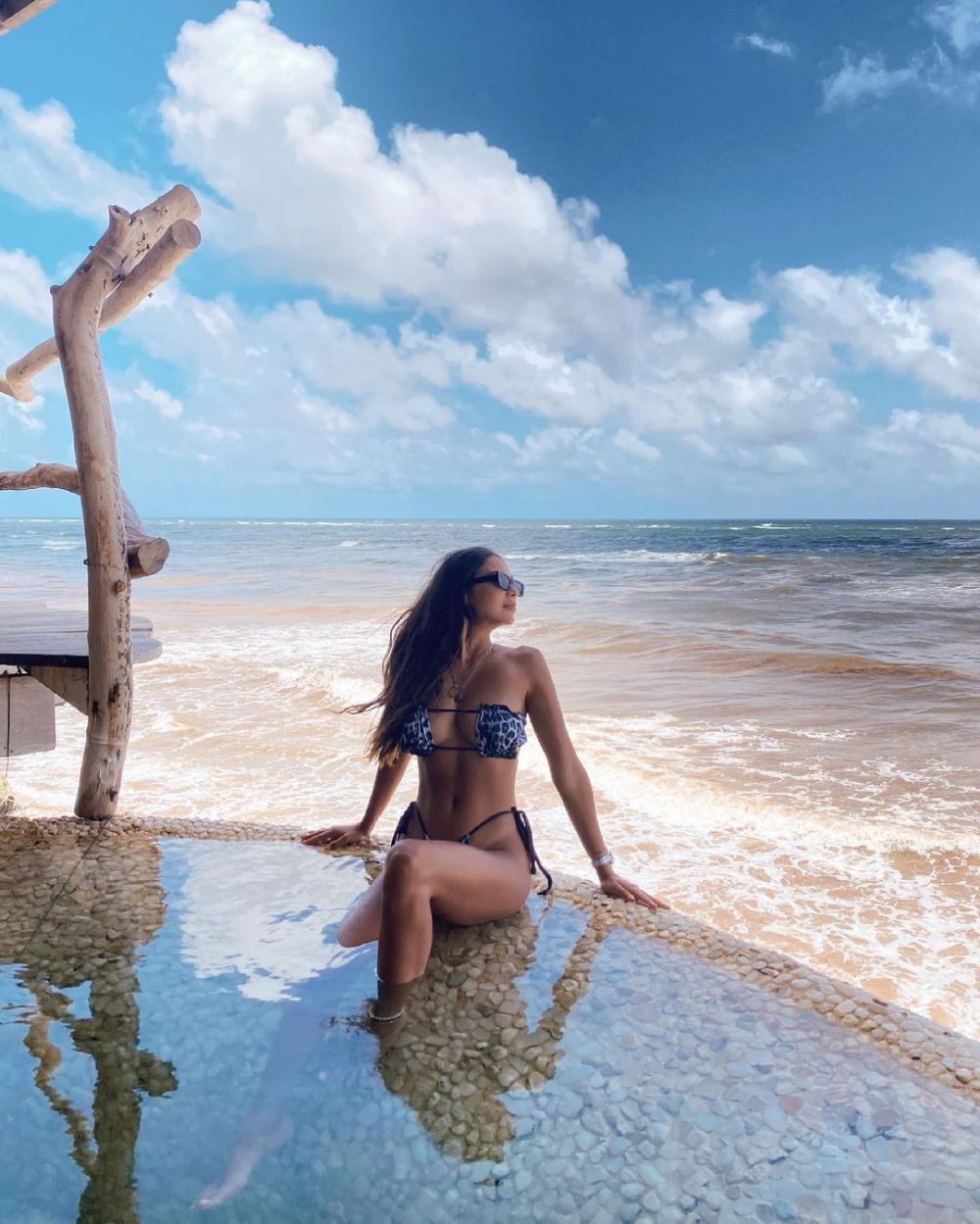 Influencerița arestată după ce s-a fotografiat într-un muzeu din Amsterdam! Riscă trei ani de închisoare_9