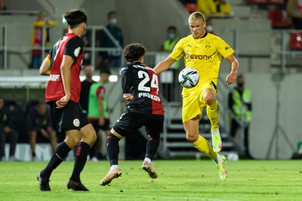 Alt sezon, acelasi Haaland! 'Mașina de goluri' a lui Dortmund, debut perfect în Cupa Germaniei! A înscris de trei ori_4