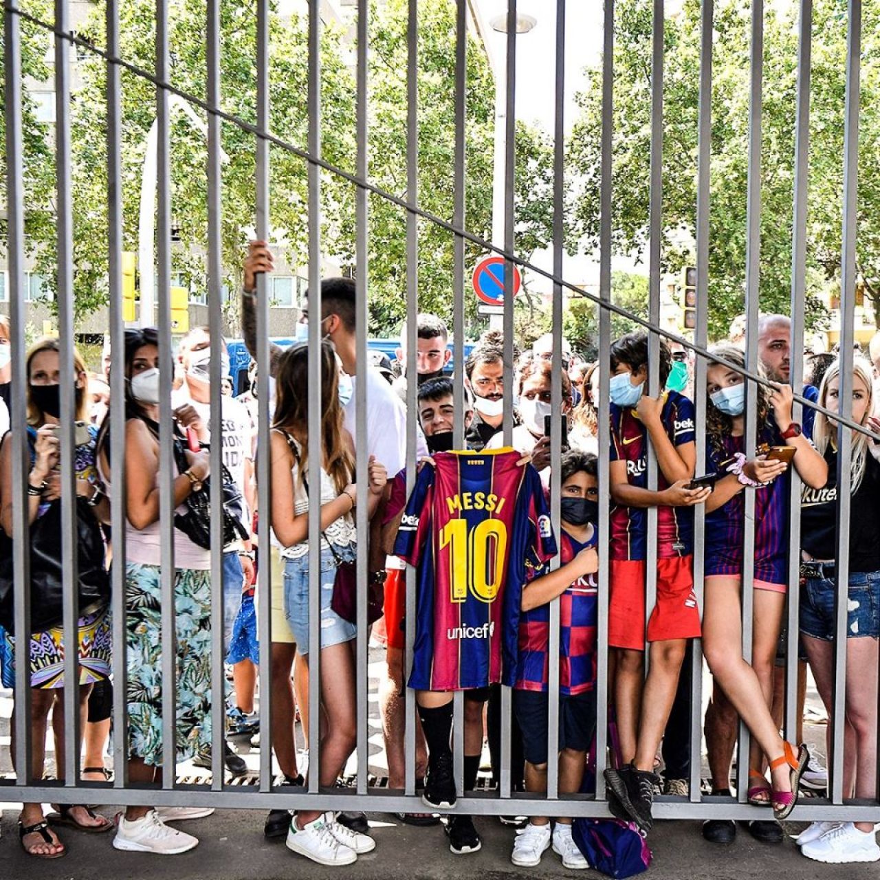 Reacția lui Mihai Stoica după plecarea lui Messi de la Barcelona: „Puteai să mai stai pe salariul minim pe economie”_5