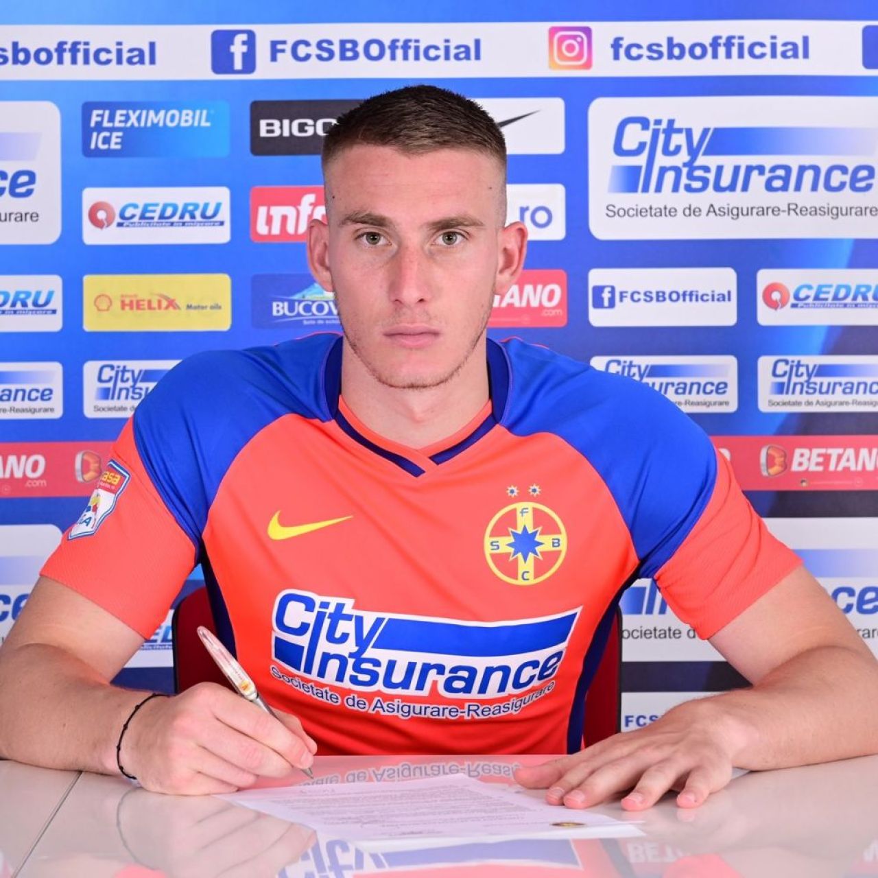 Mamut, un nou caz Ondrasek? Viitorul atacantului la FCSB, analizat de doi foști internaționali români _1