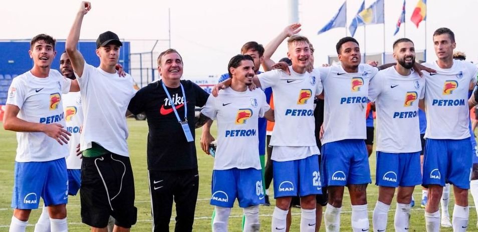 Gică Hagi îl învinge pe Leo Grozavu, după un meci în care ambii antrenori au fost eliminați!_7