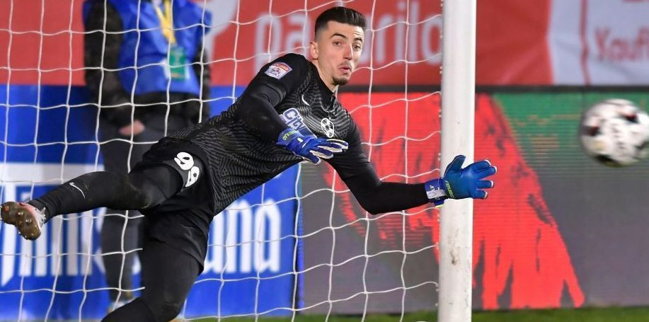 EXCLUSIV | „Din Messi al portarilor, să nu mai joci deloc?