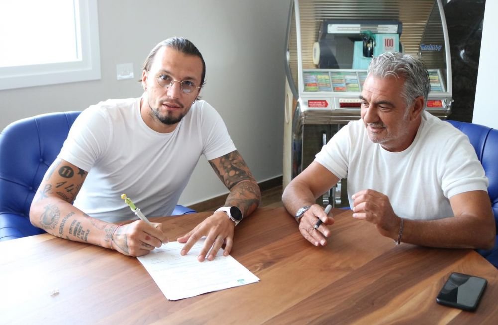 OFICIAL | Vasile Mogoș a semnat cu Crotone până în 2024! _7