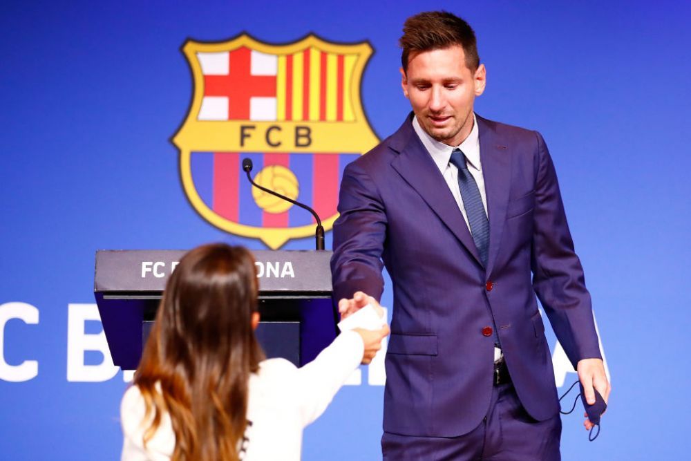 Imagini nevăzute de la conferința lui Messi! Cum a reacționat când s-a întâlnit cu președintele Laporta afară _4