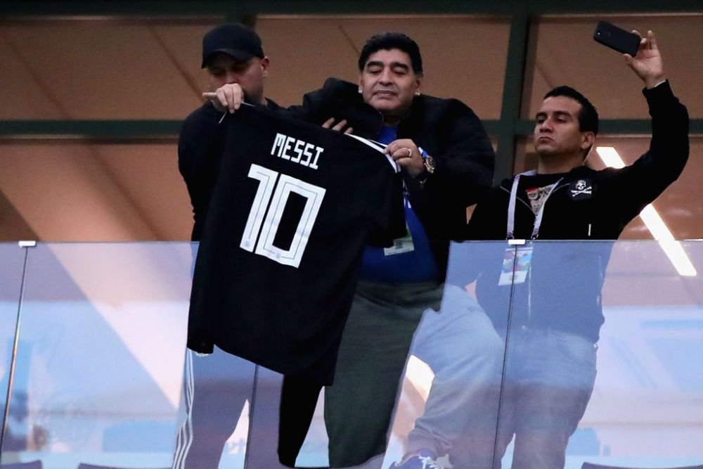 „Messi nu va pleca așa cum merită de la Barca!” Ziua în care Maradona i-a prezis viitorul superstarului Barcelonei _9