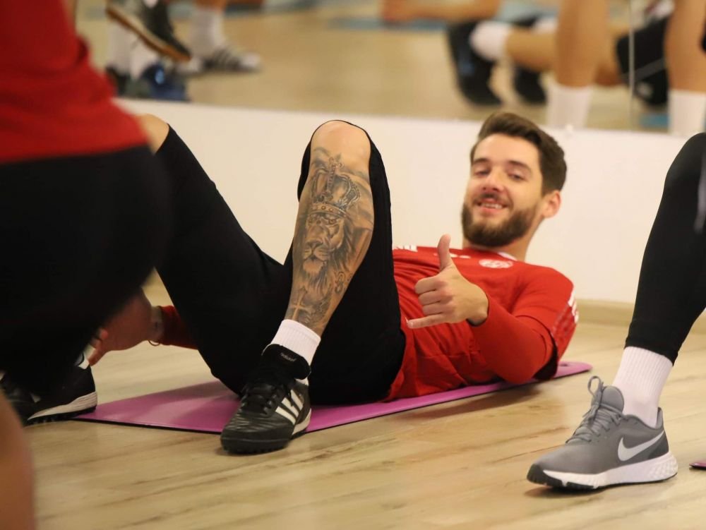 „M-au scuipat suporterii Farului!” Niczuly, acuzații dure după meciul cu echipa lui Hagi: „Ar trebui să se sesizeze!” _2