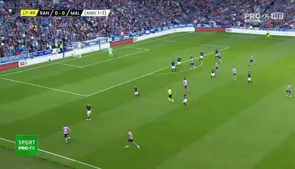 GOOOOOL RANGERS! Kent centrează la bara a doua, iar Morelos a trimis &icirc;n poartă