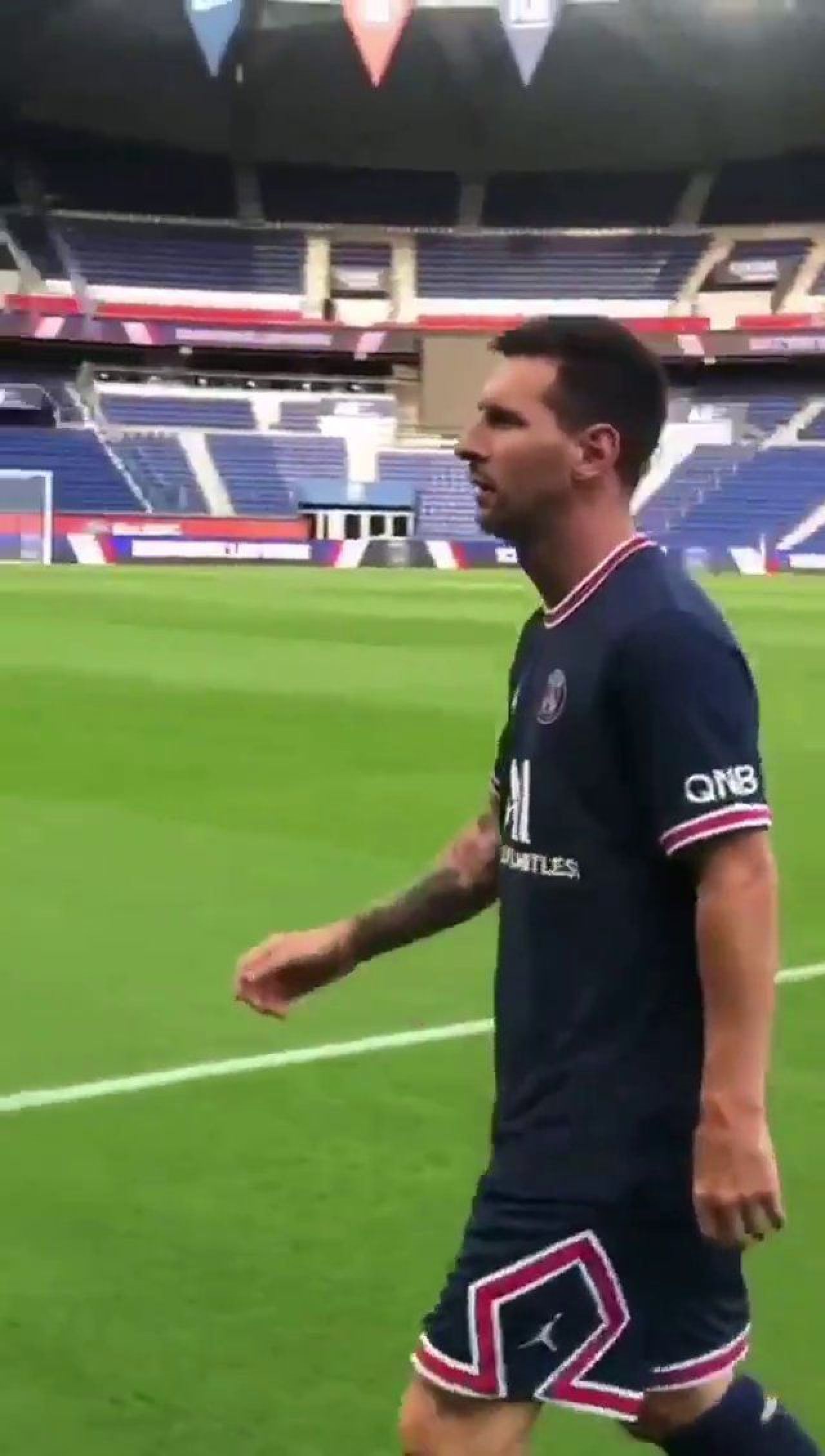 Primele imagini cu Messi în tricoul lui PSG au apărut pe internet! Ce număr și-a ales _3