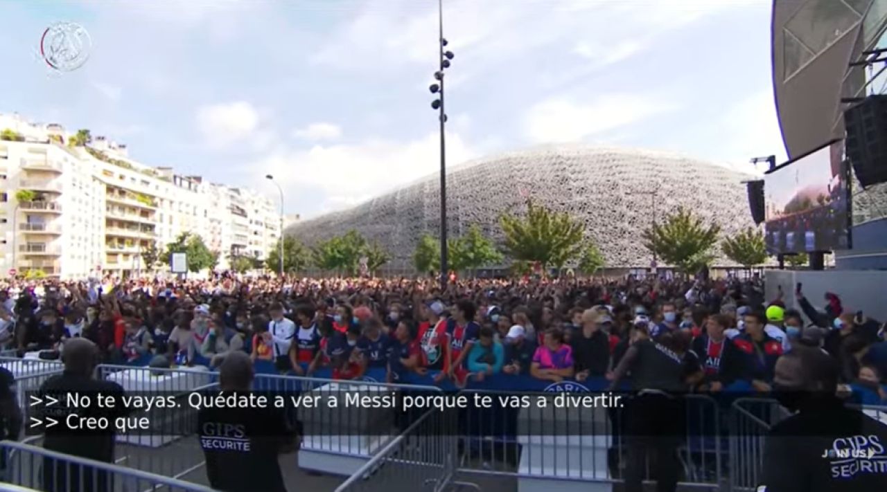 VIDEO Lionel Messi, prezentat oficial la PSG. Atmosferă incendiară la întâlnirea dintre fani și startul argentinian_12