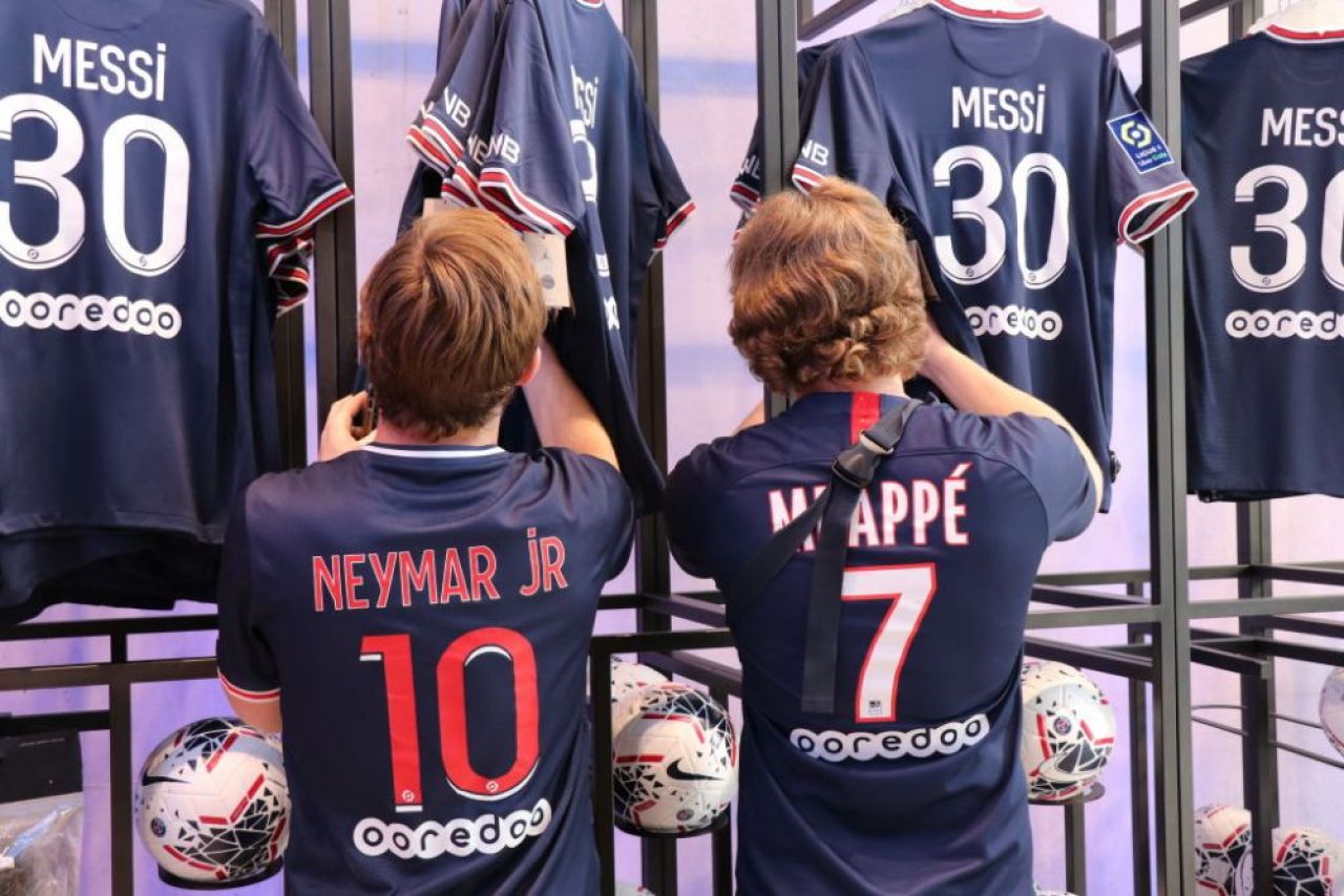 Lovitura de proporții plănuită de șeicul de la PSG! Spaniolii anunță: Messi și Ronaldo, împreună pe Parc des Princes_1