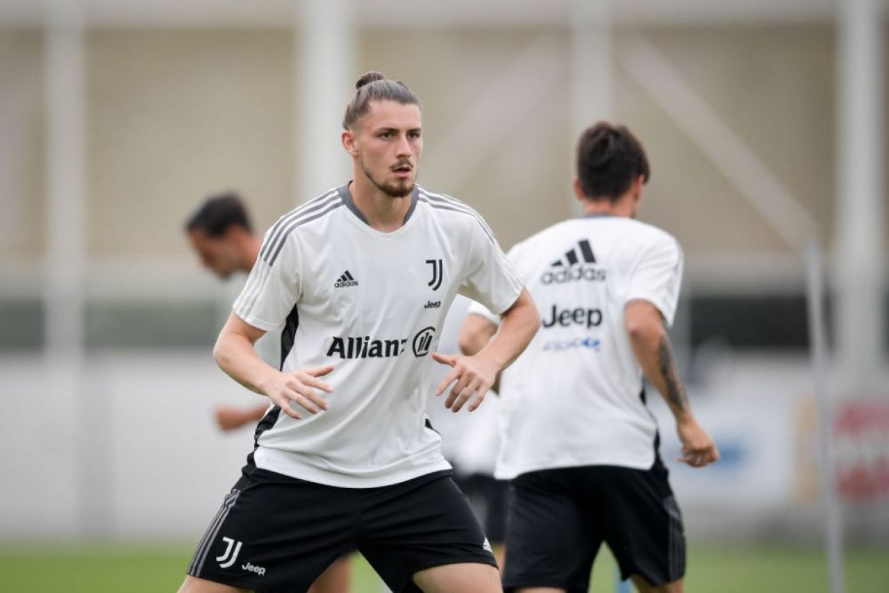Italienii au făcut anunțul: Drăgușin, gata să plece de la Juventus! Ar putea fi coechipier cu un român în Serie A _5