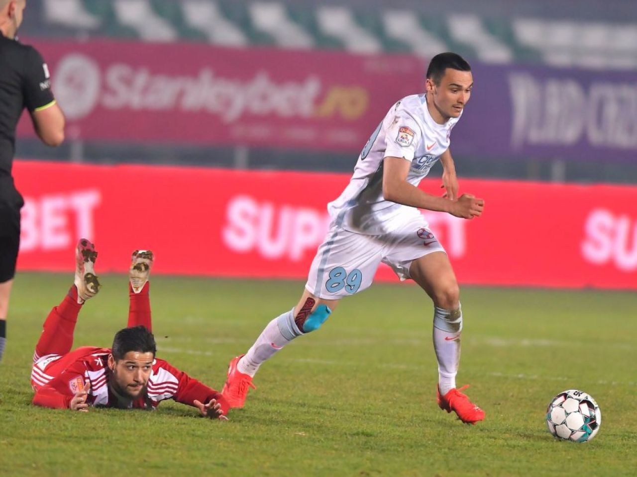 Veste uriașă primită de Todoran! Jucătorul care vine să stabilizeze jocul FCSB-ului la mijloc_1