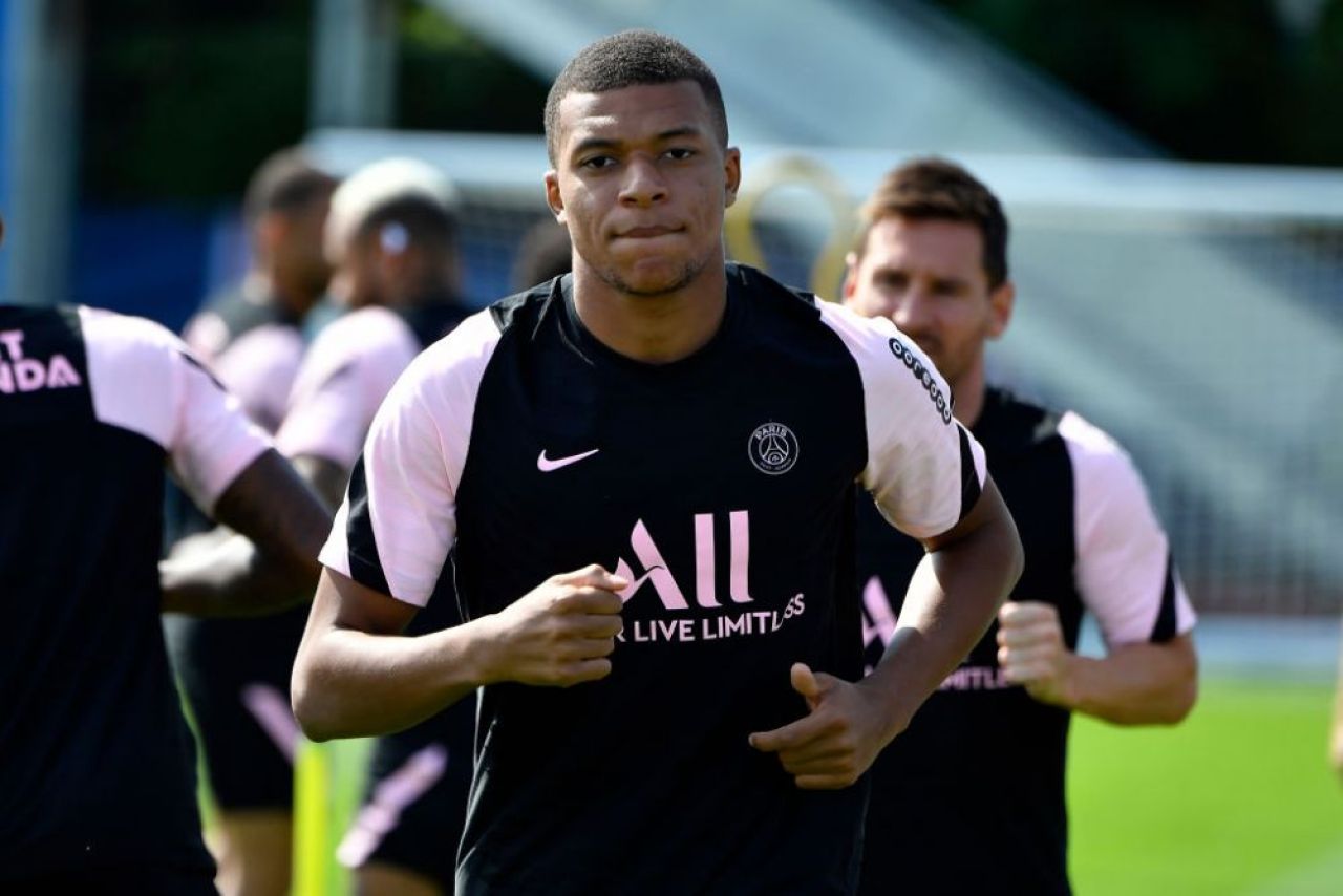 VIDEO Reacție incredibilă a fanilor prezenți pe Parc des Princes. Mbappe, fluierat de un întreg stadion _3