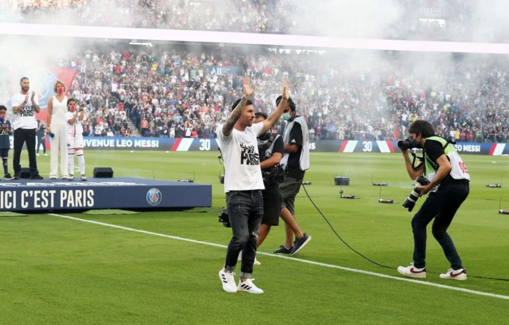 FOTO Băieții lui Messi, spectacol în tribunele de pe Parc des Princes. Și soția argentinianului s-a ridicat la înălțime _9