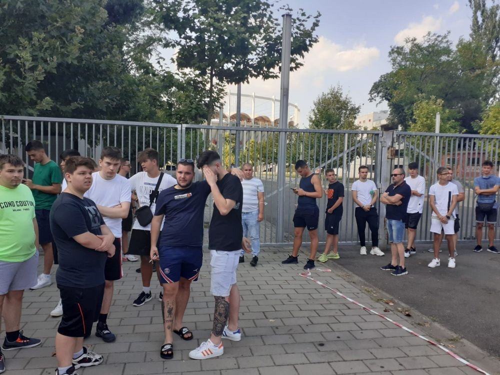 FOTO | S-au încins spiritele în ziua derbiului dintre Rapid și FCSB! Suporterii „roș-albaștri”, mesaj incitator_2