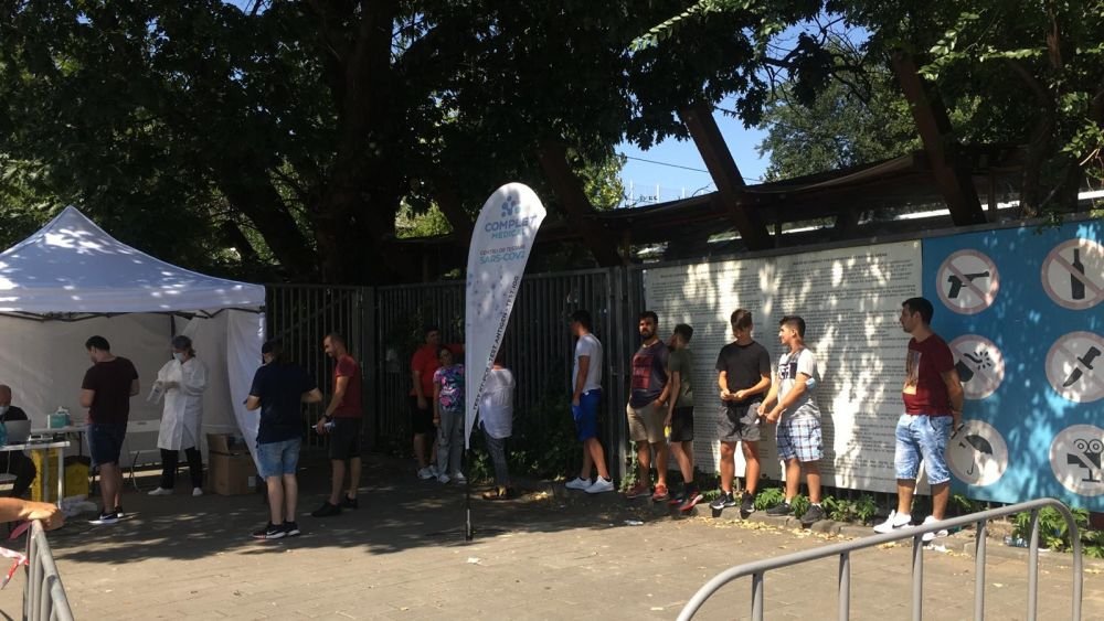 FOTO | S-au încins spiritele în ziua derbiului dintre Rapid și FCSB! Suporterii „roș-albaștri”, mesaj incitator_12
