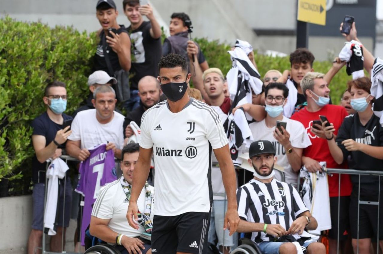 Cristiano Ronaldo la Manchester City? Ce a declarat un apropiat al starului despre această informație _8