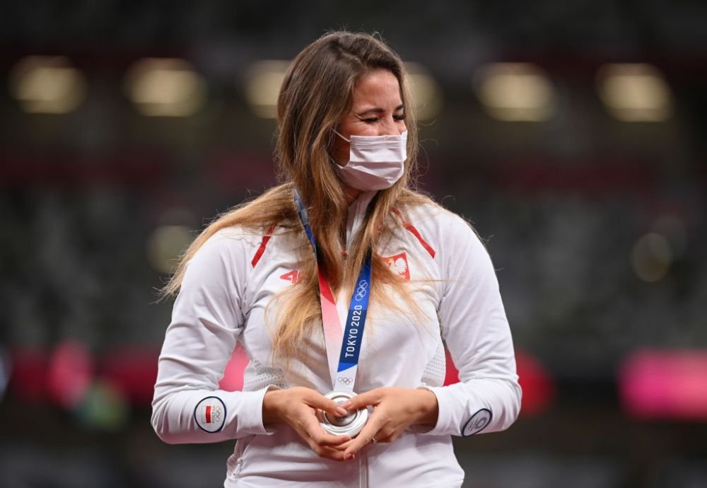 Sportul unește oamenii! După ce a învins cancerul și a luat medalie la Tokyo, o sportivă a făcut un gest superb_5
