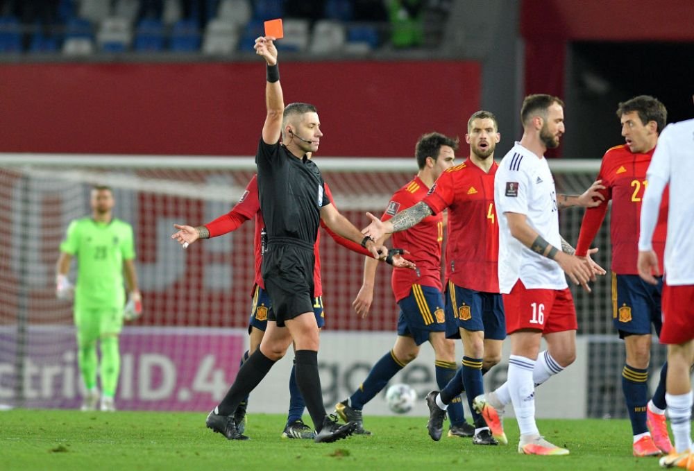Ovidiu Hațegan și Radu Petrescu, delegați în playoff-ul Europa League și Conference League! Ce meciuri vor arbitra_7