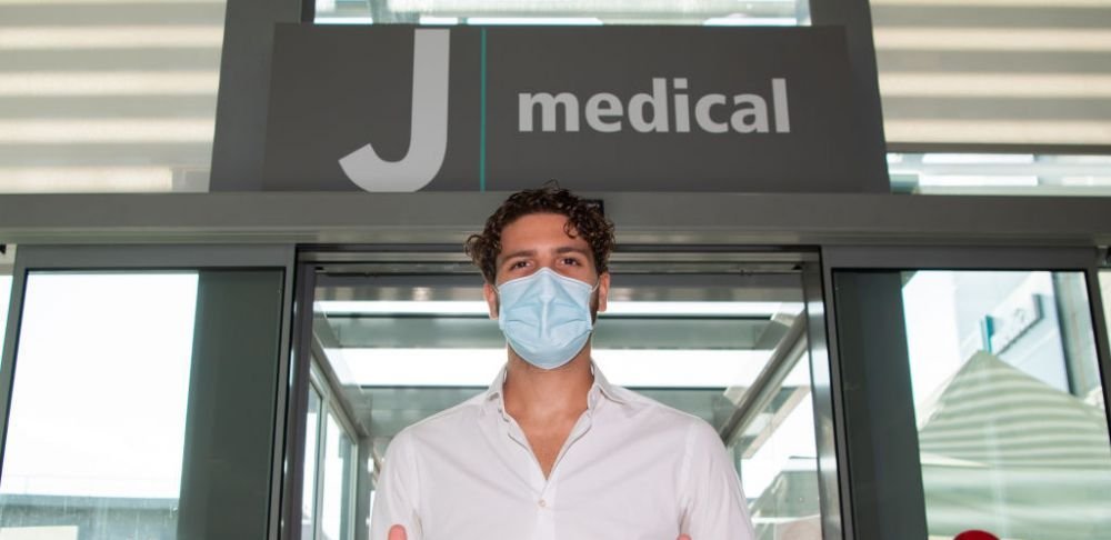 Telenovela e gata! Manuel Locatelli a semnat cu Juventus_3