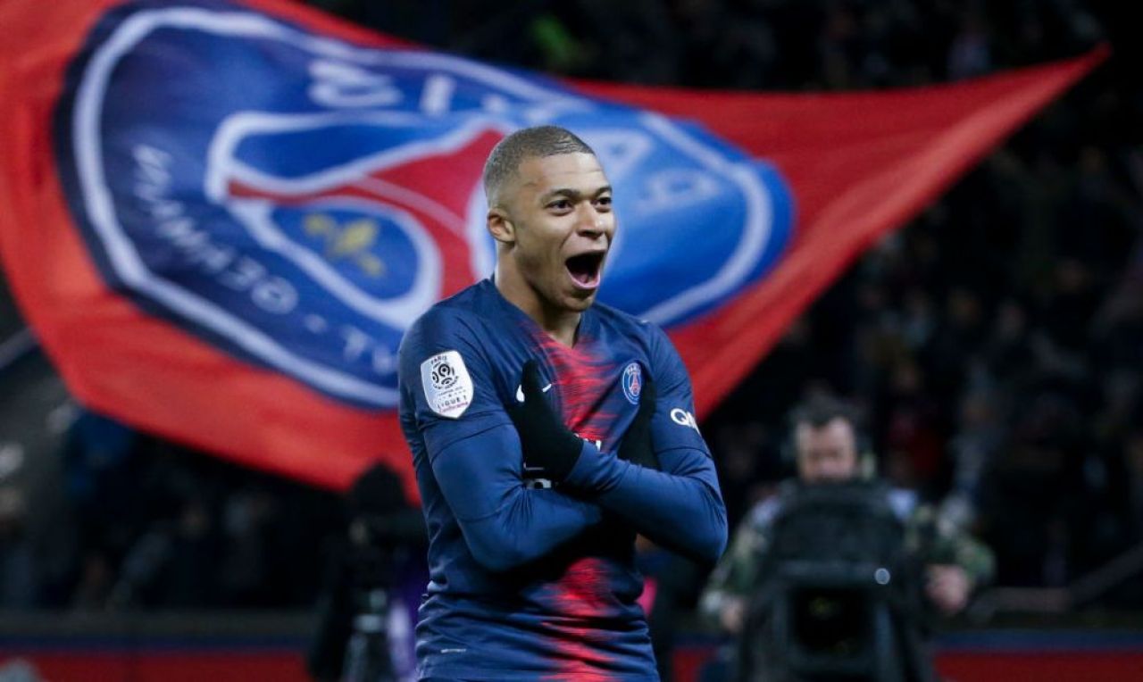Ce se întâmplă cu Kylian Mbappe? Francezul și-ar fi anunțat colegii despre viitorul său la PSG _1