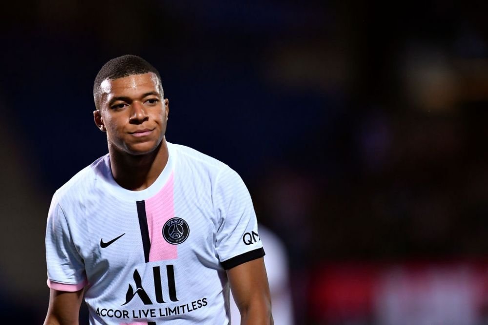 Ce se întâmplă cu Kylian Mbappe? Francezul și-ar fi anunțat colegii despre viitorul său la PSG _6