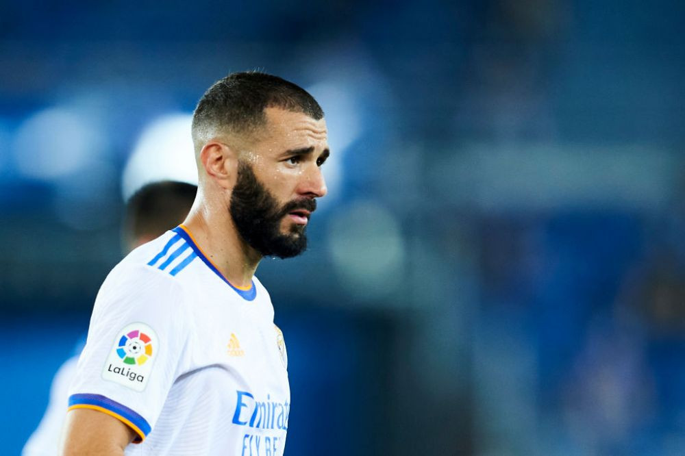 Piedestalul pe care Marca &icirc;l urcă pe Benzema după ce francezul a reușit o dublă pentru Real Madrid