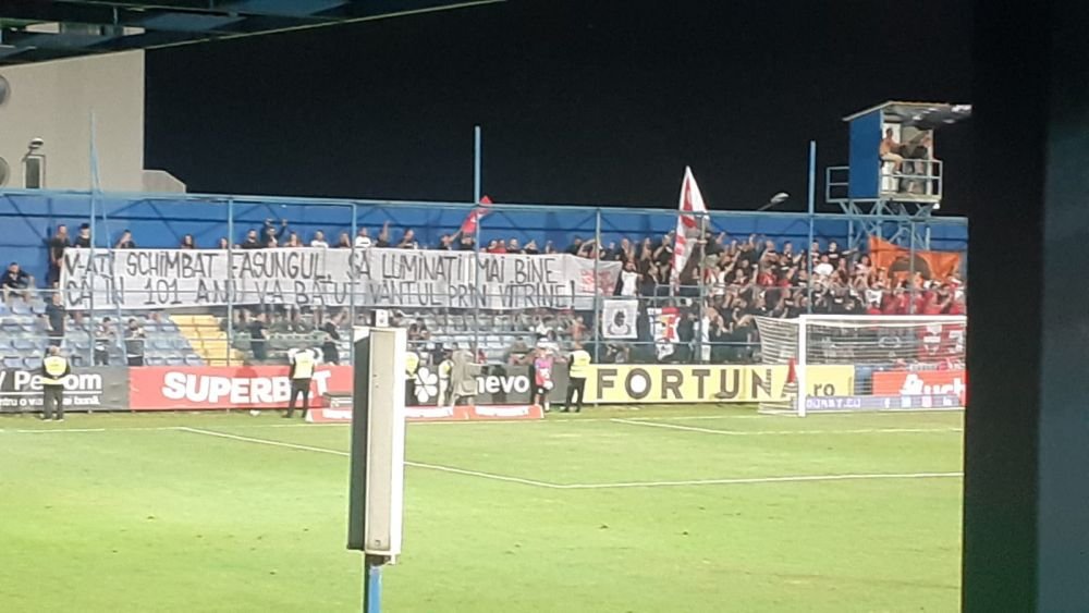 FOTO S-au 