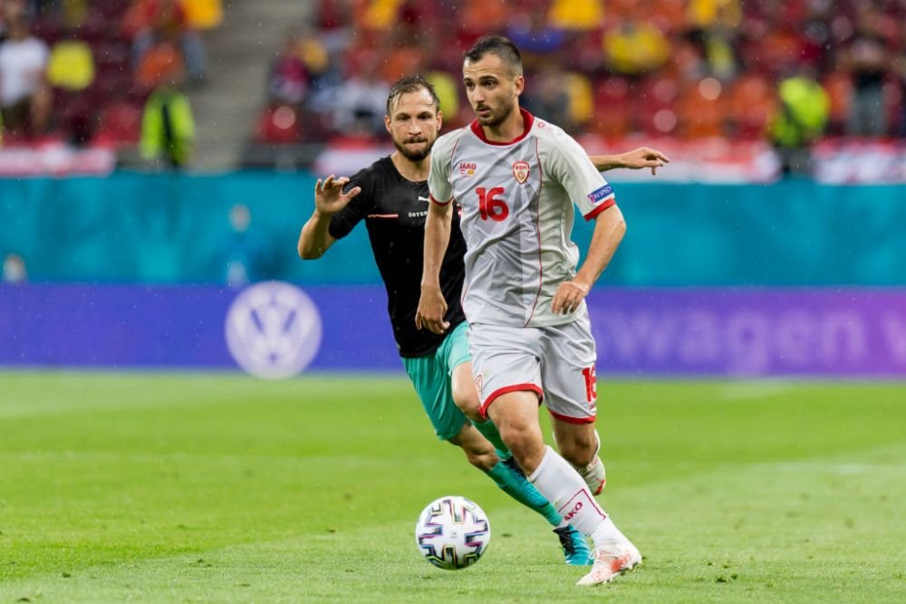 Un fotbalist format de Hagi, aproape să joace în Champions League! Mijlocașul a fost prezentat la noua echipă_6