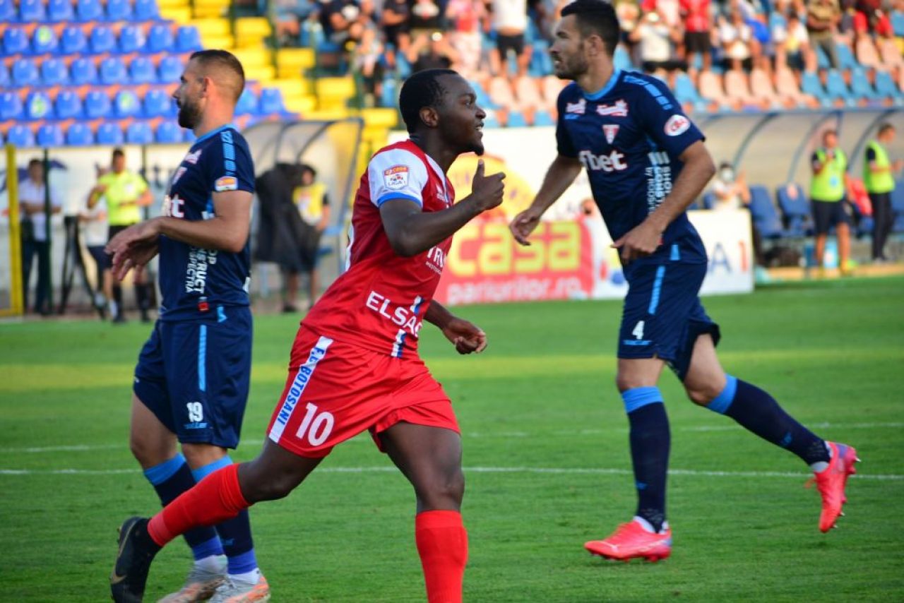 Rapid e TGV! Elevii lui Mihai Iosif au mai făcut o victimă: 2-0 cu FC Botoșani, în deplasare_2