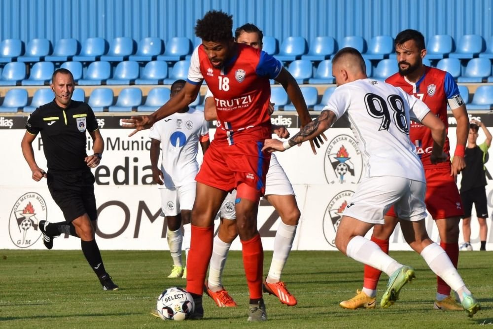 Rapid e TGV! Elevii lui Mihai Iosif au mai făcut o victimă: 2-0 cu FC Botoșani, în deplasare_7