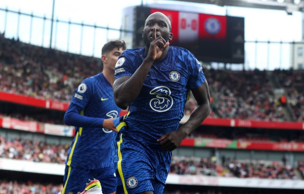VIDEO Romelu Lukaku, omagiat de două legende de la Chelsea. Starul belgian a înscris în meciul de debut _4