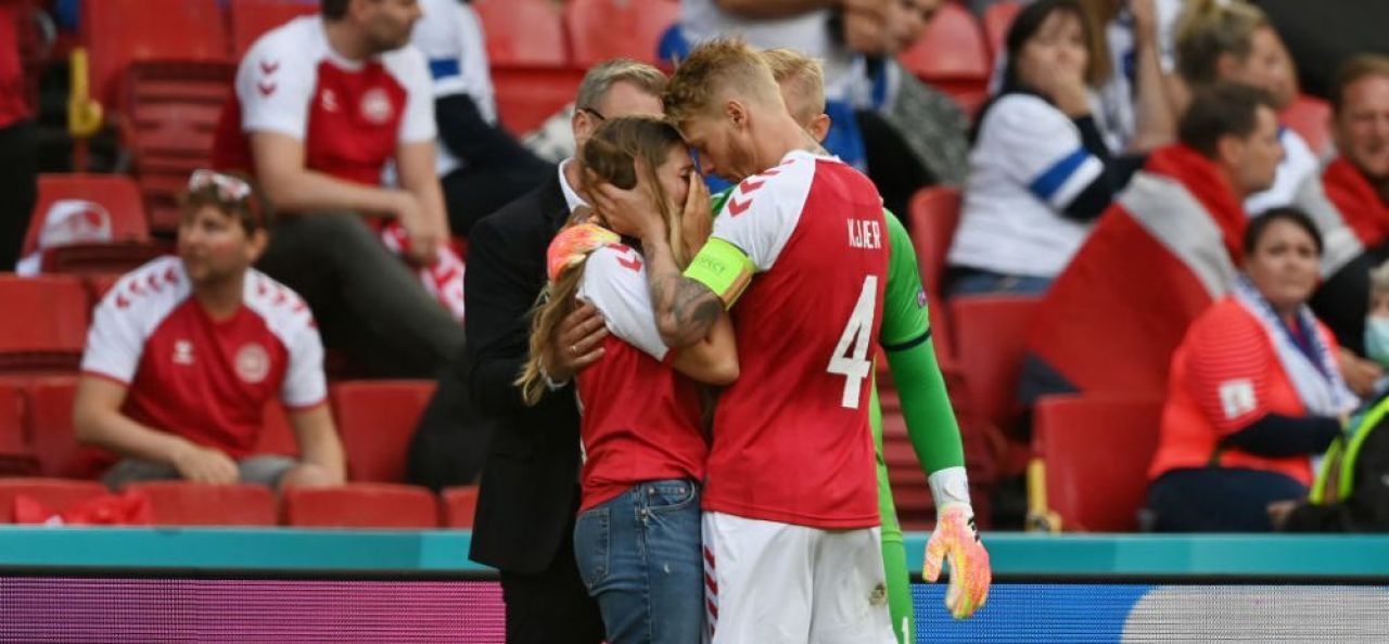 Simon Kjaer, premiat de UEFA! Gestul său de la Euro 2020 primește aprecierea șefiilor fotbalului_4