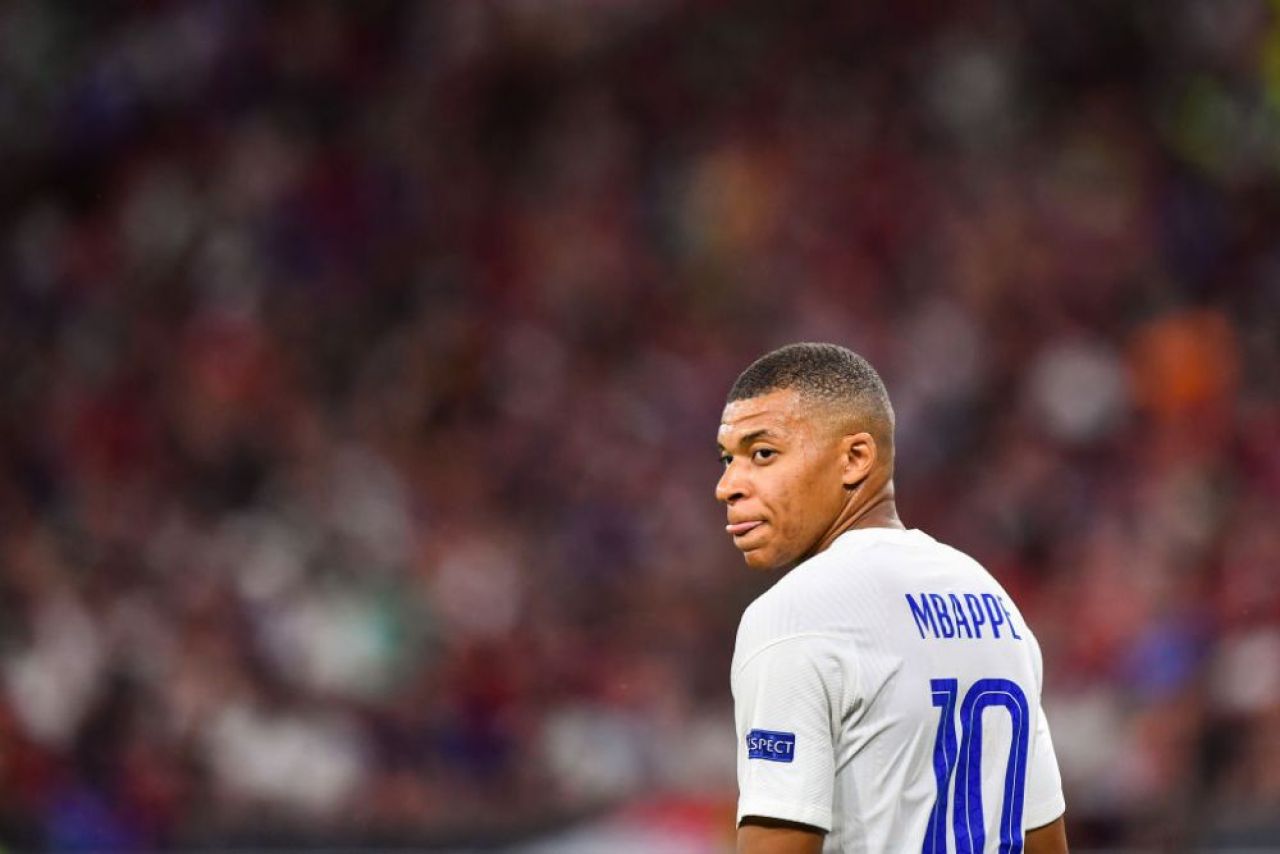 UPDATE | Negocieri intense pentru Mbappe după oferta celor de la Madrid. S-a găsit deja înlocuitor pentru francez? _1