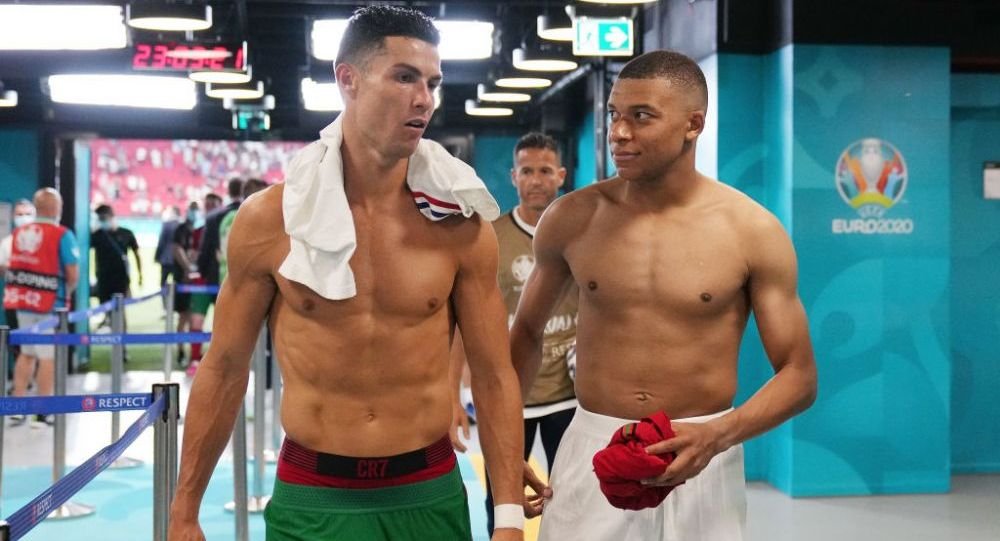 Ronaldo, în umbra lui Mbappe? Poziția cluburilor PSG și Manchester City în legătură cu starul portughez e neașteptată_2