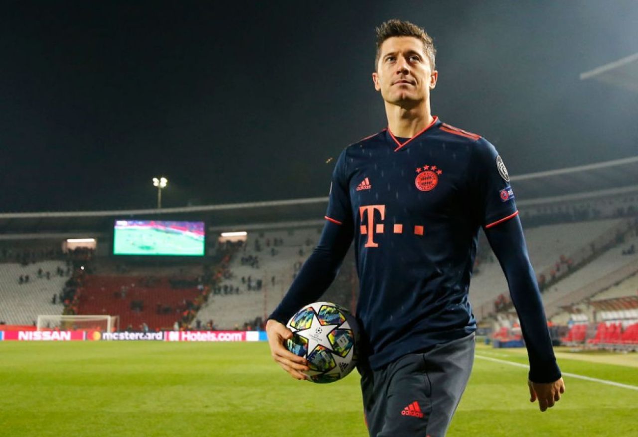 Robert Lewandowski, în locul lui Mbappe la PSG! Agentul polonezului a fost văzut în Paris_2