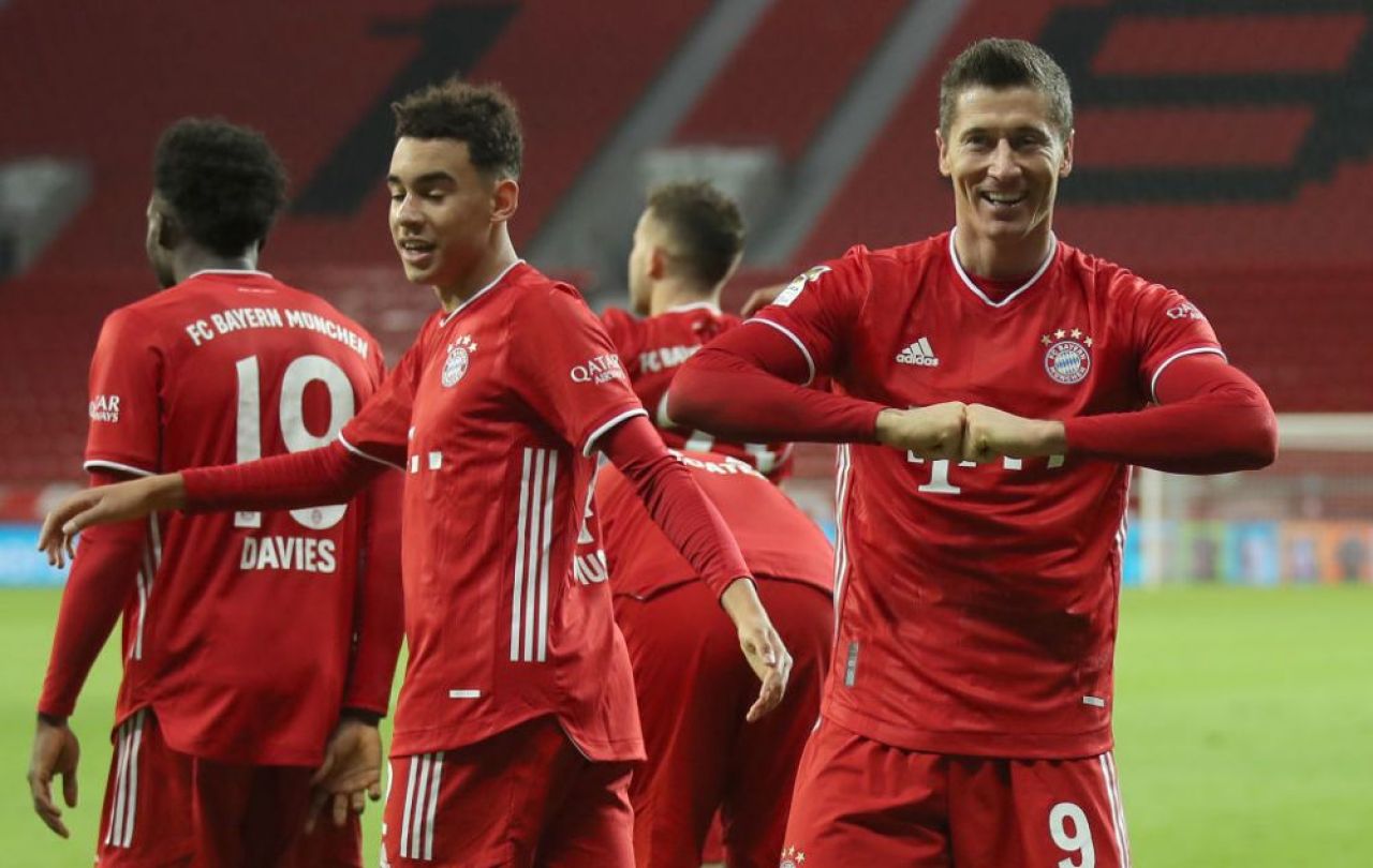 Robert Lewandowski, în locul lui Mbappe la PSG! Agentul polonezului a fost văzut în Paris_7