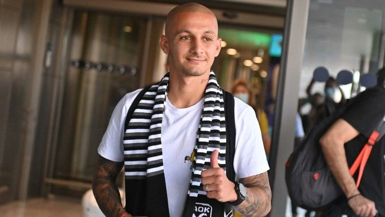 FOTO | Visul Craiovei s-a spulberat! Mitriță a sosit la Salonic pentru a semna cu PAOK_4