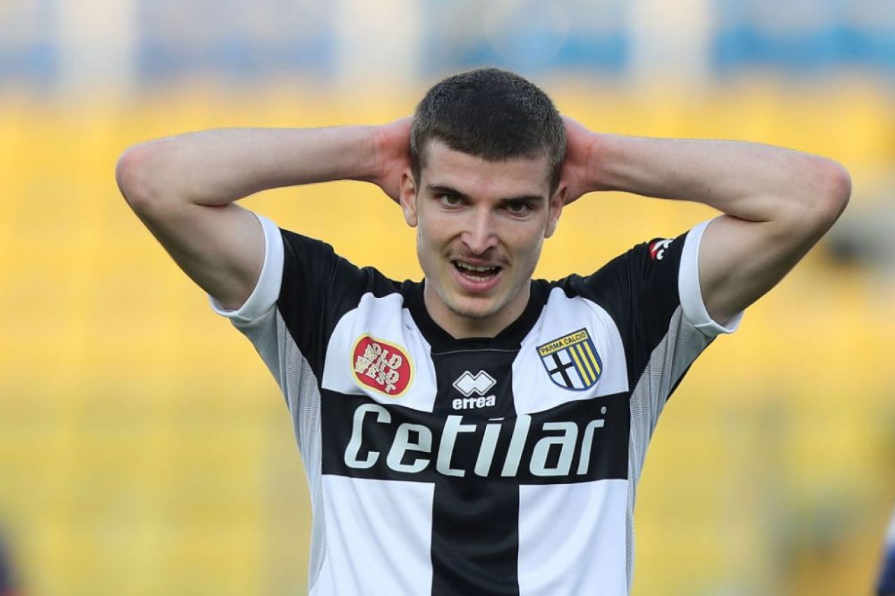 VIDEO | Revenire cu gol pentru Valentin Mihăilă. Românul a adus victoria pentru Parma în ultimul minut_3