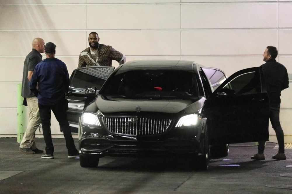 FOTO Adele, prezență spectaculoasă la petrecerea organizată de LeBron James. Cât de bine arată artista după ce a slăbit _2