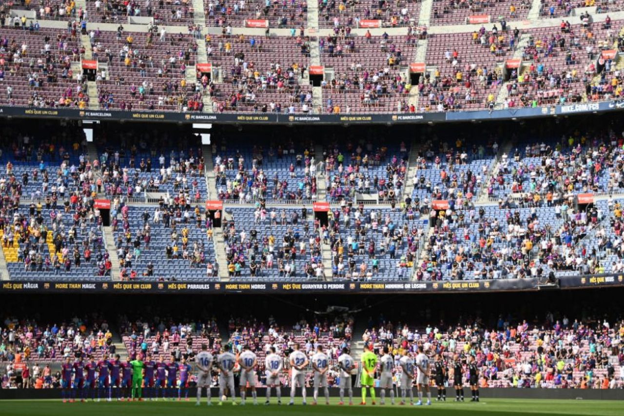 „M**e PSG!” Fanii Barcelonei nu i-au mai strigat numele lui Messi pe Camp Nou! Ce s-a auzit în minutul 10 _2