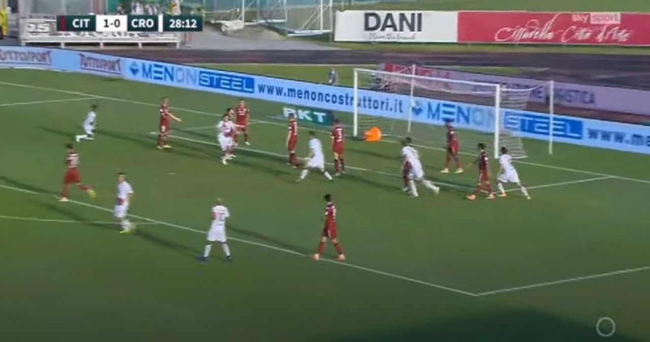 Ionuț Nedelcearu, gol pentru Crotone în etapa a doua din serie B. Românul a bifat prima reușită din acest sezon _4