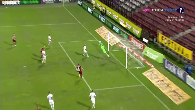 Înger într-o etapă, demon în alta! Gafe mari ale lui Vlad în meciul cu CFR Cluj_10