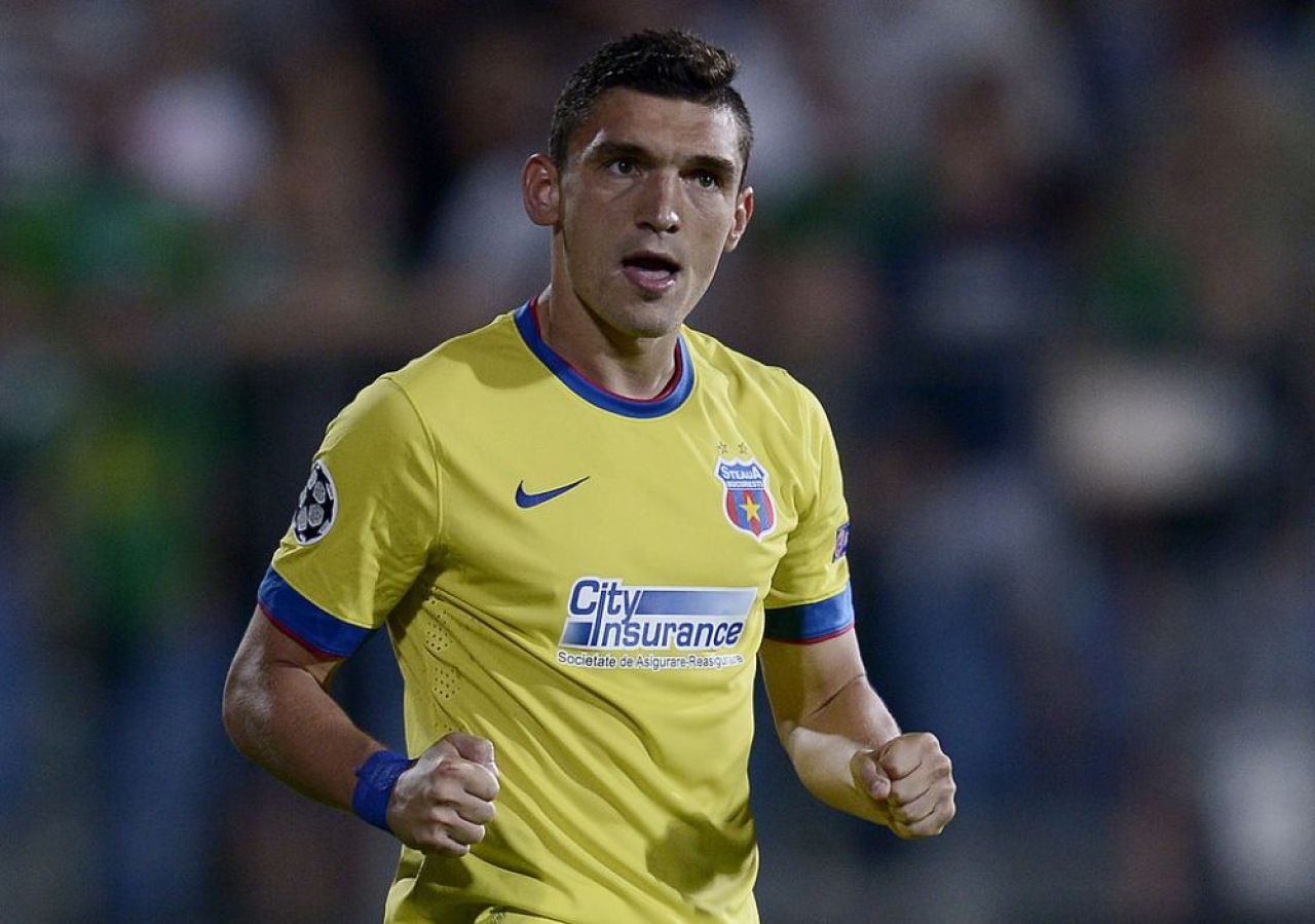Claudiu Keșeru, prezentat ca un supererou de FCSB. Ce salariu va avea la gruparea roș-albastră _7